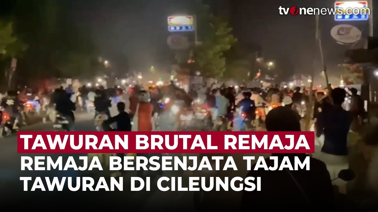 Youtube Thumnail image of : Ngeri! Tawuran Berdarah di Jalan Cileungsi-Jonggol, Remaja Terluka | OneNews Update